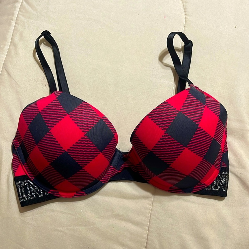PINK Wear Everywhere Push-Up Bra
